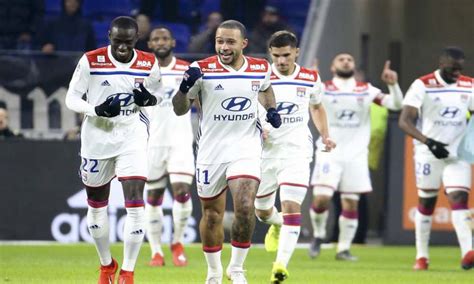 Đội hình mới nhất của Lyon: Những cầu thủ huyền thoại ở cánh là ai?